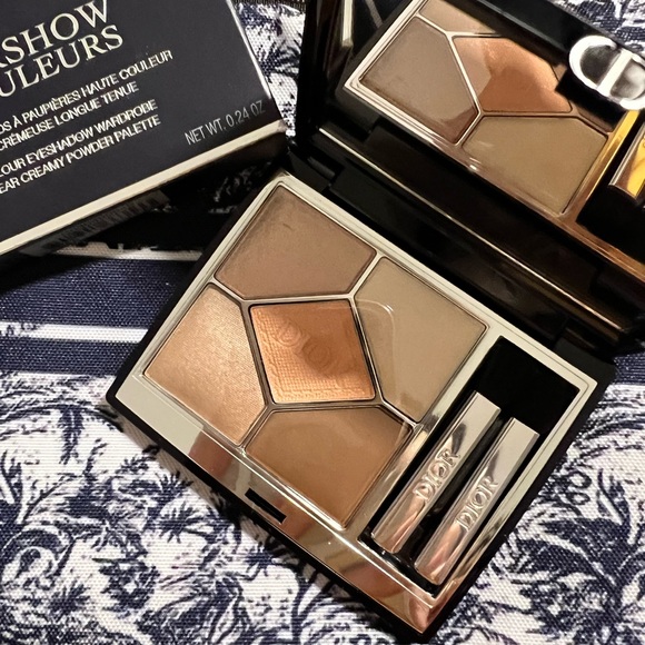 Dior Eyeshadow Palette - Picture 8 of 8